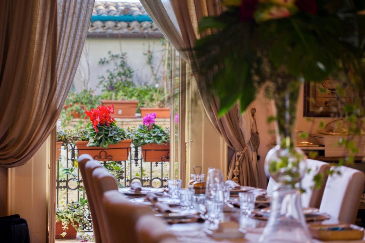 Corte Rossetti Le Dimore Luxury B&B วาสโต ภายนอก รูปภาพ