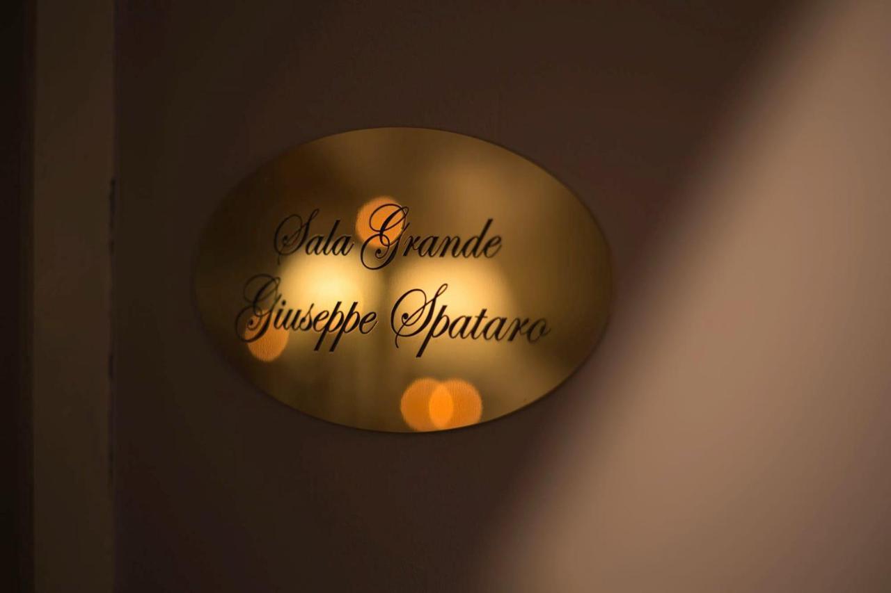 Corte Rossetti Le Dimore Luxury B&B วาสโต ภายนอก รูปภาพ