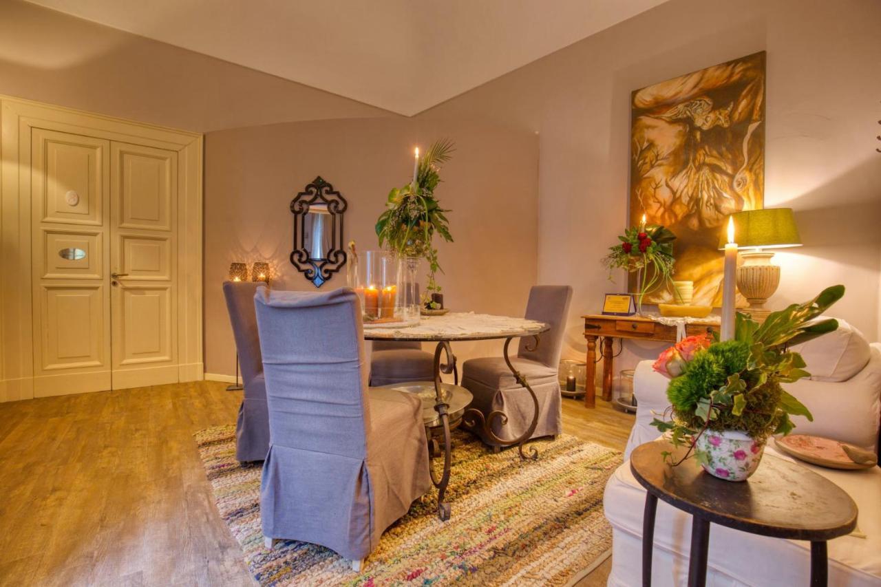 Corte Rossetti Le Dimore Luxury B&B วาสโต ภายนอก รูปภาพ