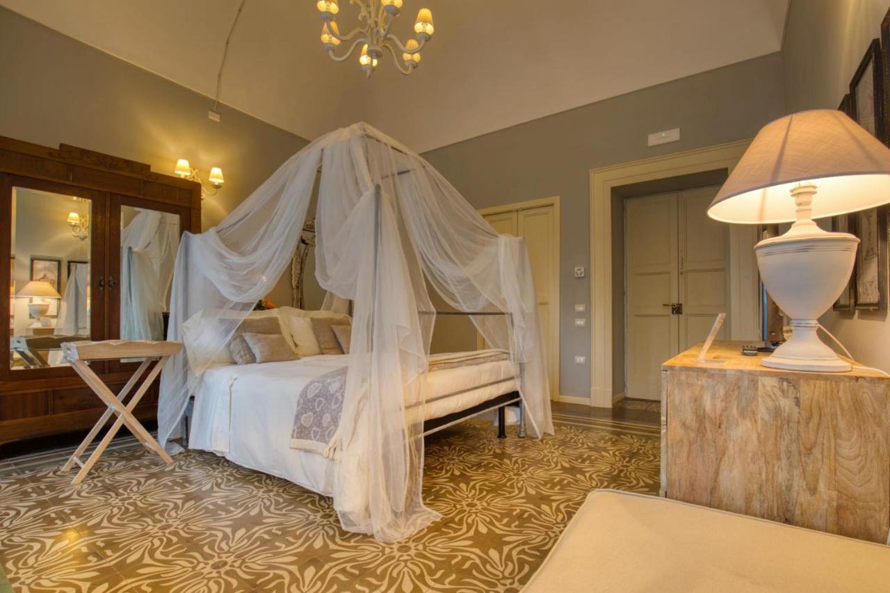 Corte Rossetti Le Dimore Luxury B&B วาสโต ภายนอก รูปภาพ