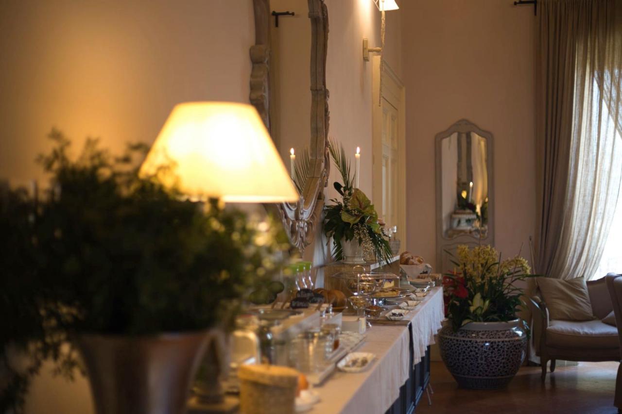 Corte Rossetti Le Dimore Luxury B&B วาสโต ภายนอก รูปภาพ